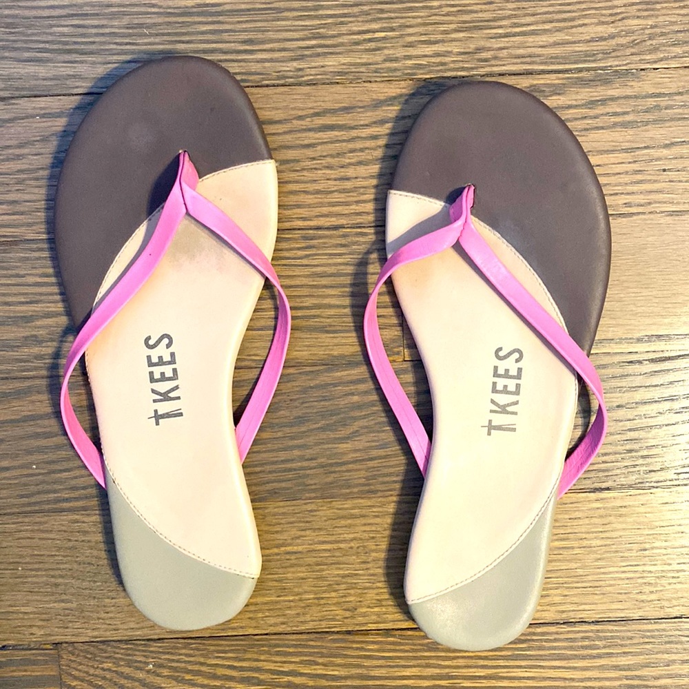 Tkees flip flops size 35 - great condition